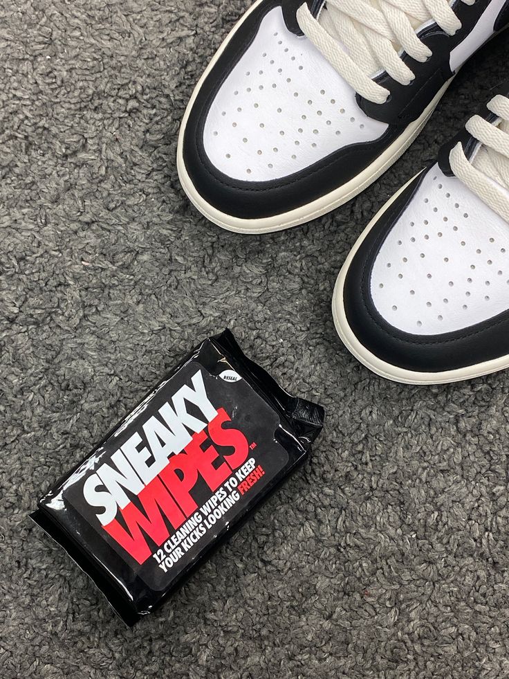 IMPORTED SHOE CLEANING WIPES